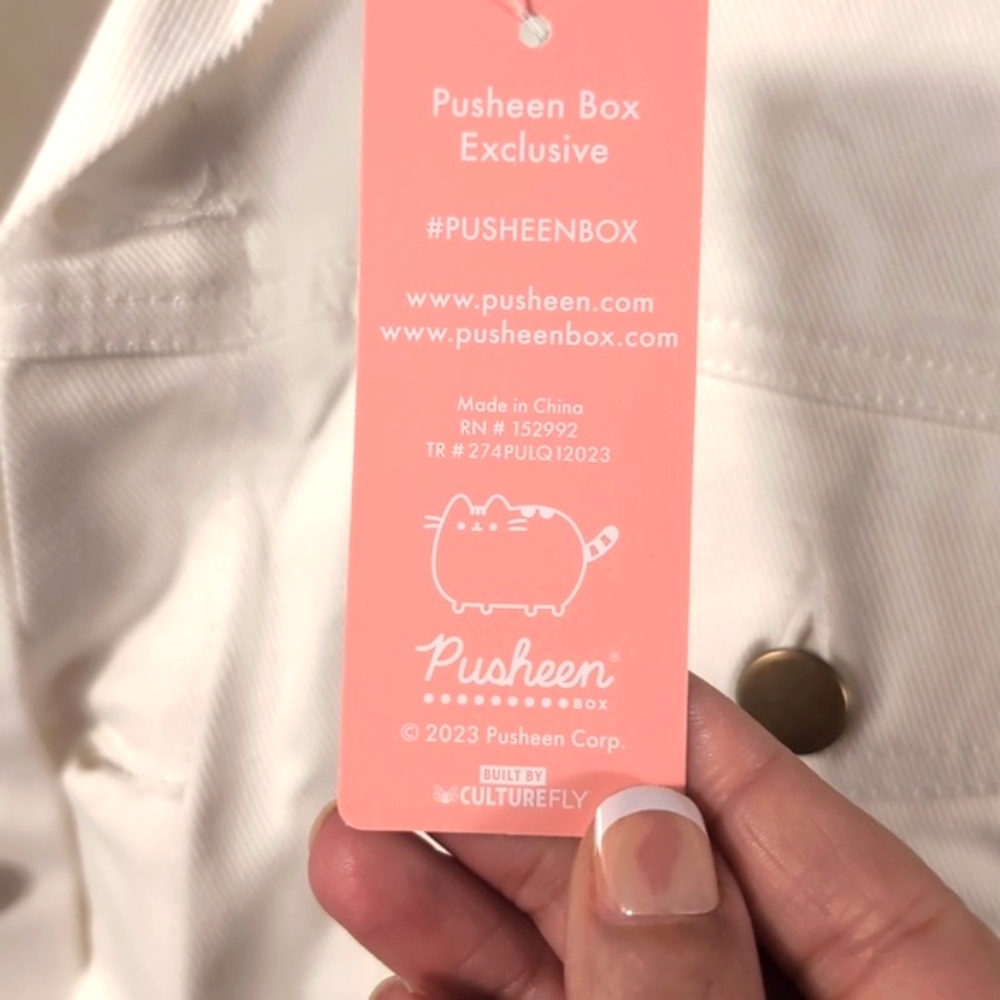 Pusheen Corp Cream Denim Jacket with Embroidered Detail Size medium NWTG - Picture 5 of 12